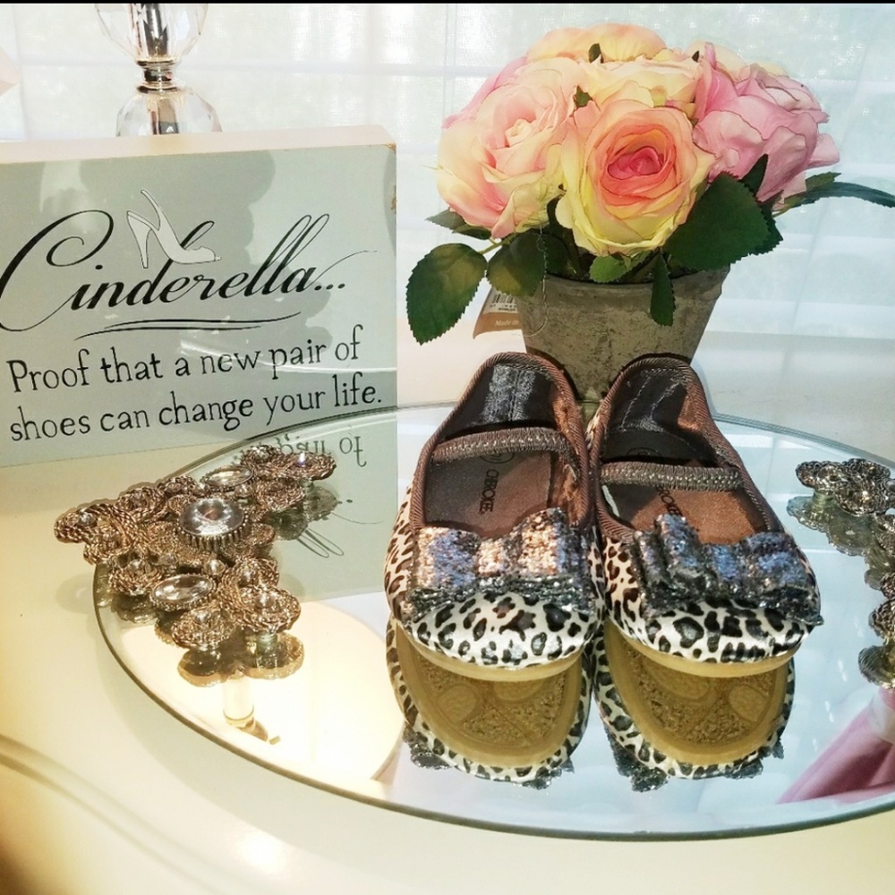 Cherokee Shoes🌹
